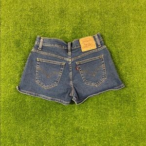 Vintage Levi’s dark wash Levi’s jean shorts